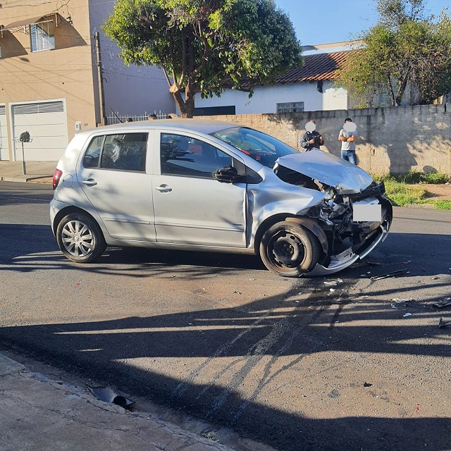 Foto 5 de 8 — Susto: crianças ficam feridas após acidente em Matão; veja fotos